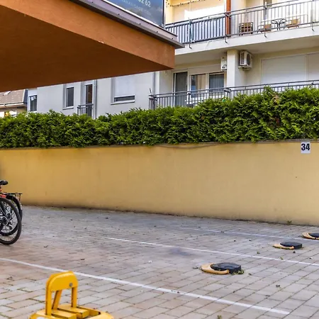 Apartmanhotel Casa Luxury Wellness By Bltn 3*